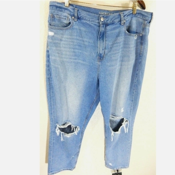 American Eagle Distressed High Rise Ripped Mom Jeans - Picture 1 of 4